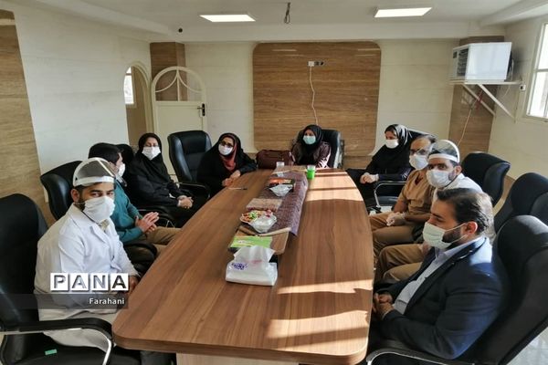 تجلیل از کادر درمان مراکز بهزیستی ورامین