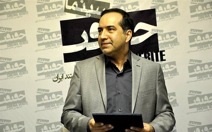 حسین انتظامی: سینمای مستند رفتار مردم و سیاستمداران را اصلاح می‌کند