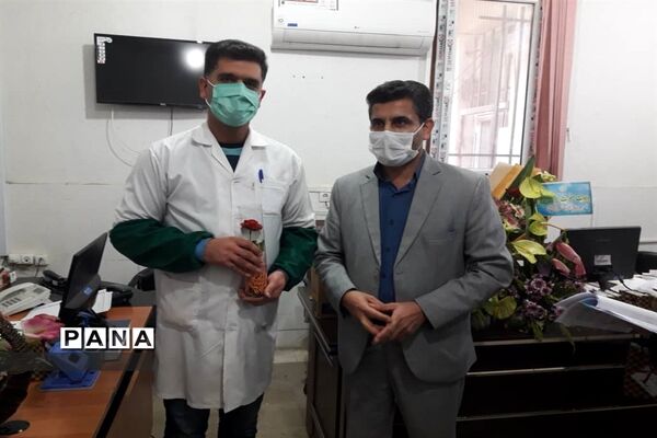 تجلیل آموزش و پرورش از پرستاران بیمارستان مفتح به مناسبت روز پرستار