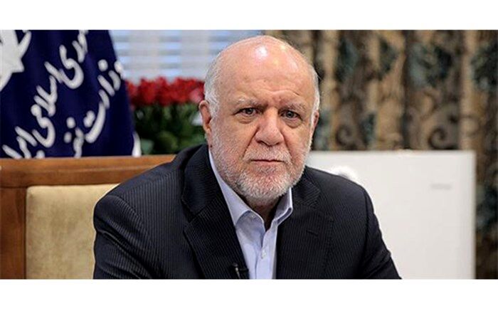 زنگنه: درآمد صنعت پتروشیمی سال آینده به ۲۵ میلیارد دلار می‌رسد
