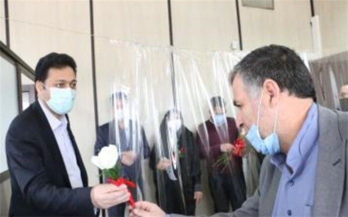 بازدید سرزده فرماندار ویژه شهرستان ری از اداره ثبت احوال