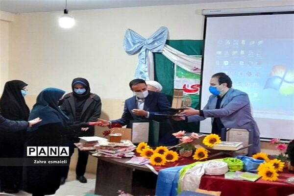 تجلیل از برترین‌های قرآن،عترت ونماز در قرچک