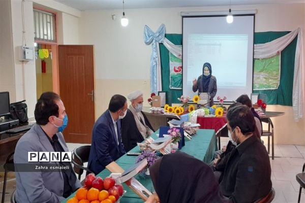 تجلیل از برترین‌های قرآن،عترت ونماز در قرچک
