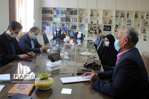 برگزاری کارگاه توانمندسازی کارکنان، والدین و دانش آموزان