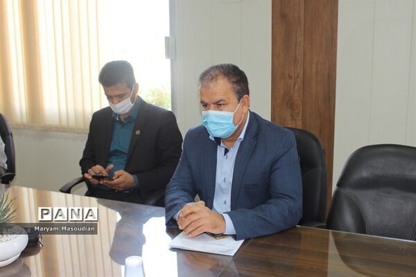 برگزاری کارگاه توانمندسازی کارکنان، والدین و دانش آموزان