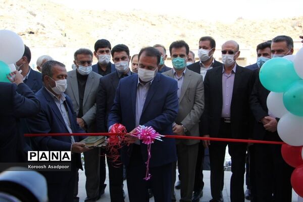 حضور استاندار فارس در آیین افتتاح و بازدید از پروژه‌های آموزشی ناحیه3 شیراز