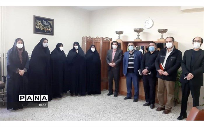 بازدید معاون پرورشی و فرهنگی شهر تهران از فعالیت‌های پرورشی منطقه 10