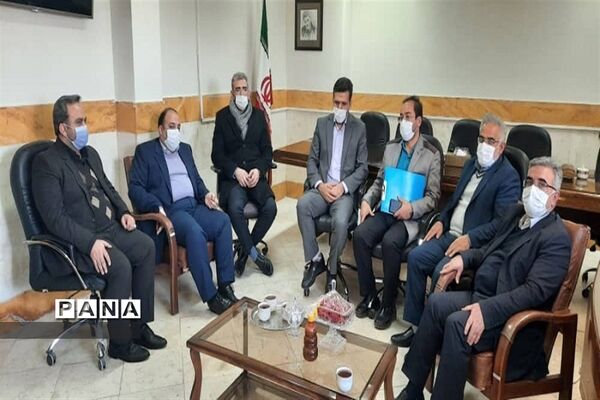 اهدا 75 تبلت به دانش آموزان بی بضاعت شهرستان نظر آباد