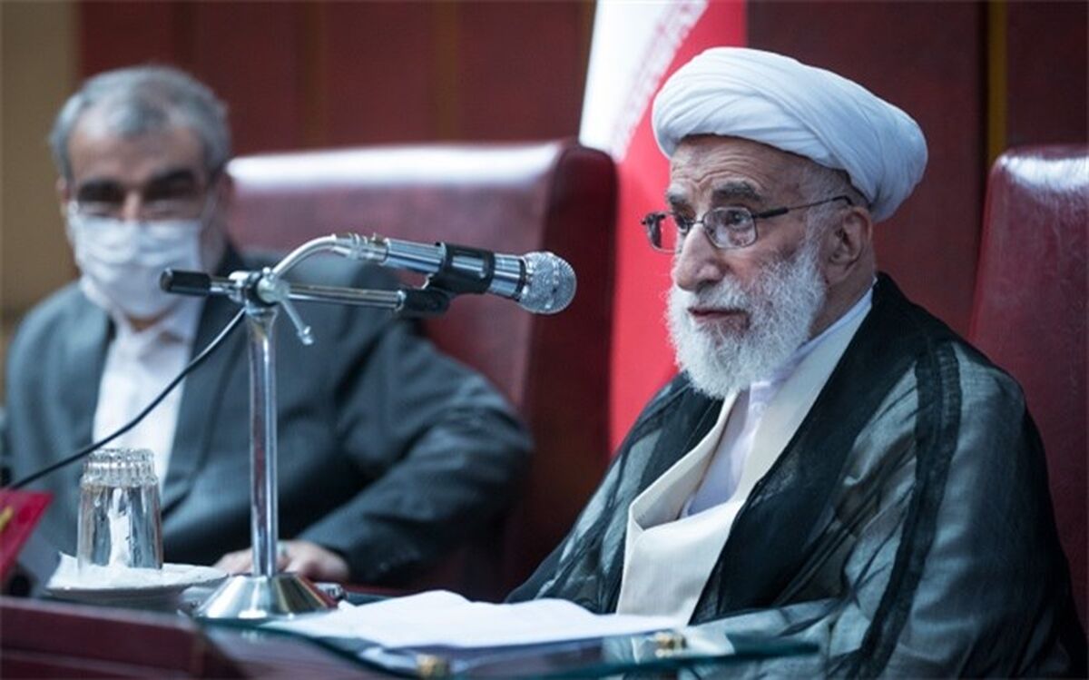 سردار سلیمانی آمریکا و اذنابش را در منطقه زمین‌گیر کرد