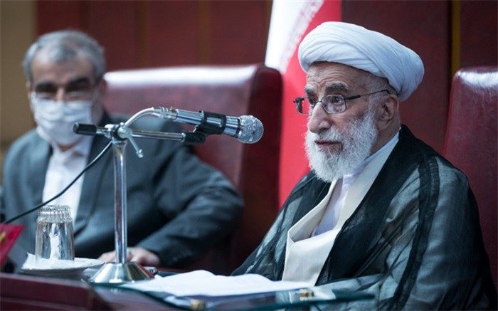 سردار سلیمانی آمریکا و اذنابش را در منطقه زمین‌گیر کرد