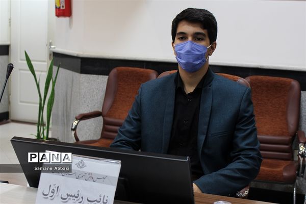 آیین تحلیف اعضای هیات رئیسه مجلس دانش‌آموزی مازندران