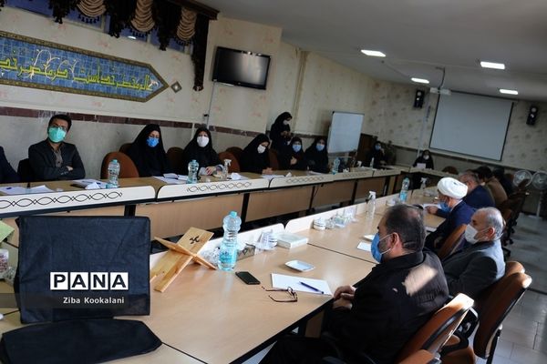 برگزاری کمیته اجرایی حمایت از دانش‌آموزان بازمانده از تحصیل