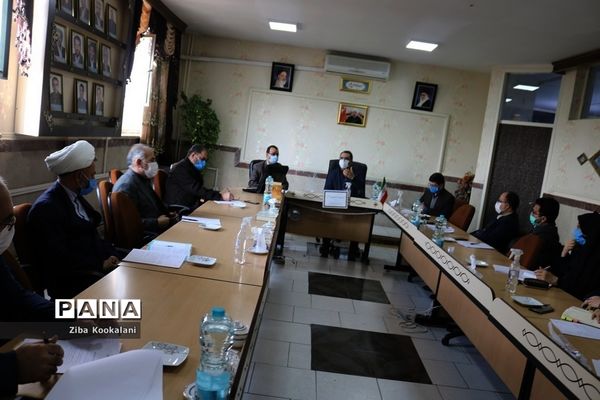 برگزاری کمیته اجرایی حمایت از دانش‌آموزان بازمانده از تحصیل