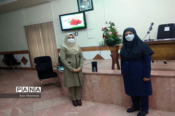 بازدید نماینده مجلس شورای اسلامی و امام جمعه از مرکز یادگیری محلی باهنر ملارد