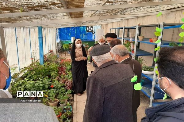 بازدید نماینده مجلس شورای اسلامی و امام جمعه از مرکز یادگیری محلی باهنر ملارد