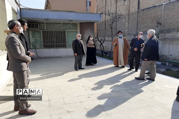 بازدید نماینده مجلس شورای اسلامی و امام جمعه از مرکز یادگیری محلی باهنر ملارد