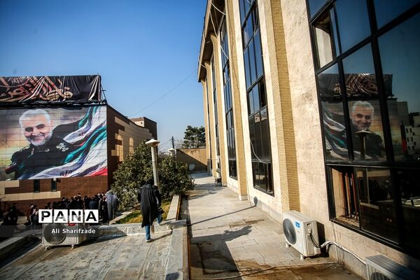 رونمایی از دیوار نگاره سردار شهید قاسم سلیمانی