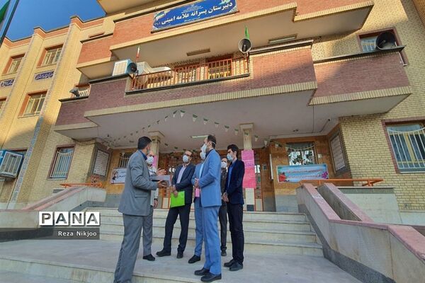 بازدید از حوزه‌های آزمون استخدامی ناحیه یک بهارستان
