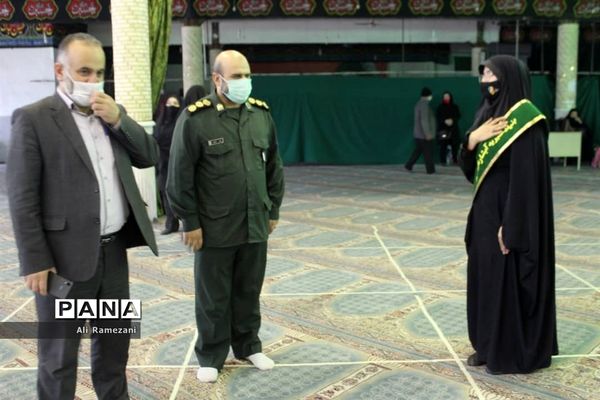 توزیع بسته‌های معیشتی در قائم‌شهر