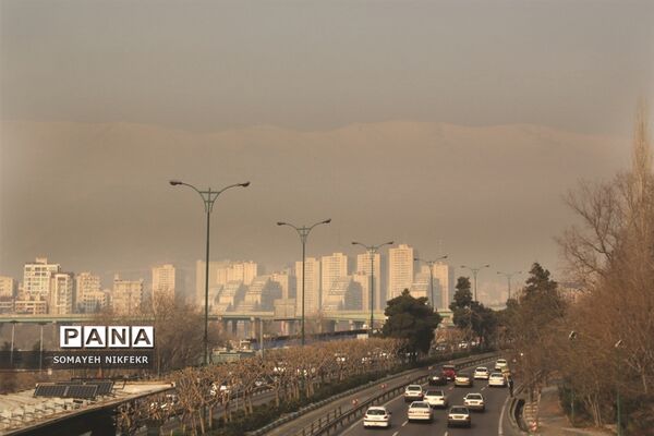 اینجا برای نفس کشیدن هوا کم است