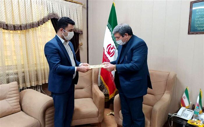 امضای تفاهم نامه خرید 126 دستگاه تبلت برای دانش آموزان با نیازهای ویژه استان