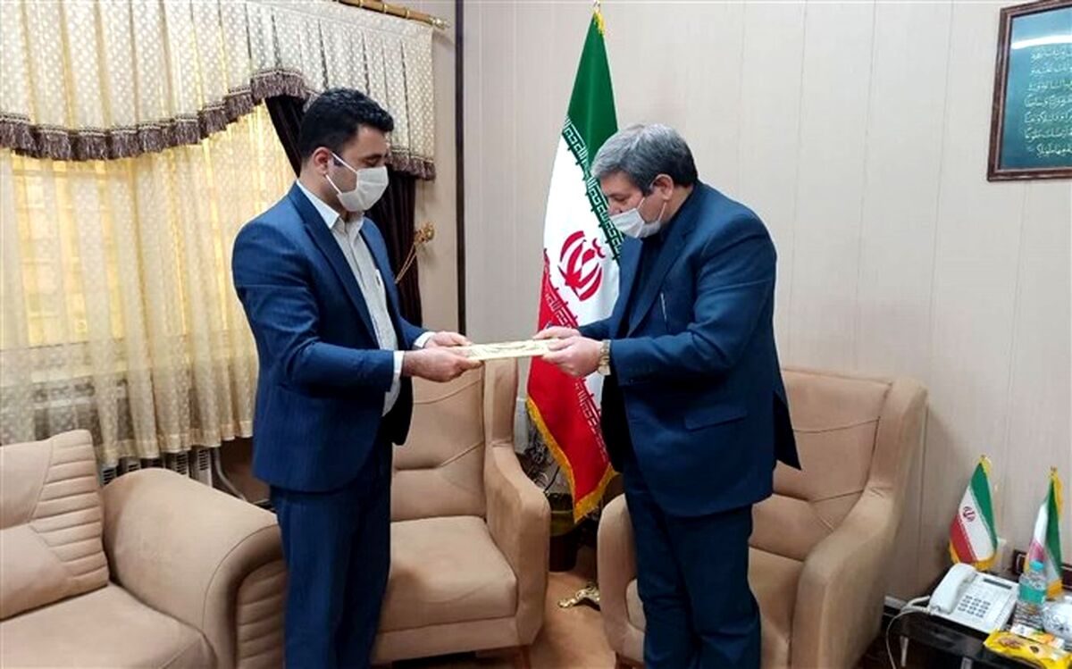 امضای تفاهم نامه خرید 126 دستگاه تبلت برای دانش آموزان با نیازهای ویژه استان