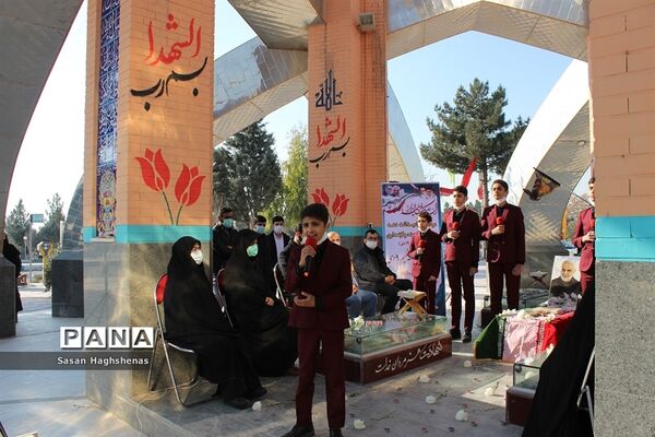 گرامیداشت یاد سردار دل‌ها شهید سلیمانی در مقبره شهدای گمنام اسلامشهر