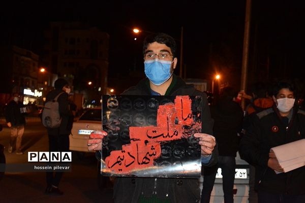 حرکت کاروان خودرویی در خیابان های بیرجند