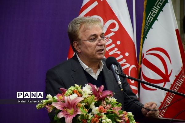آیین افتتاح فاز اول مجتمع فولاد آذر حدید بناب و افتتاح طرح‌هاى توسعه گروه صنایع غذایى شیرین عسل