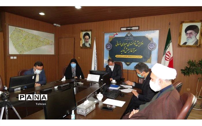 حضور همگانی مردم در پای صندوق‌های رأی، نشانگر عزم و اراده آنها جهت تجلی استقلال و پایبندی به آرمان های انقلاب است