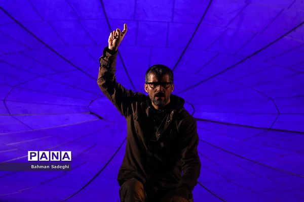 مستند نمایش «سرباز»