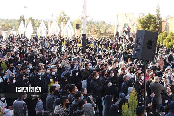 مراسم سالگرد سردار سلیمانی در گلزار شهدای کرمان