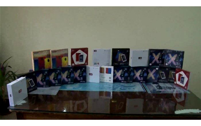اهدای ۱۸۰ تبلت به دانش آموزان نیازمند ملکانی