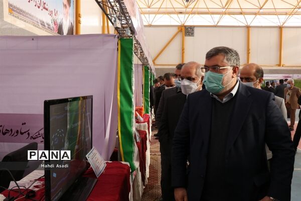 بازدید وزیر آموزش و پرورش از نمایشگاه دستاوردهای دانش‌آموزان و هنرجویان خراسان رضوی