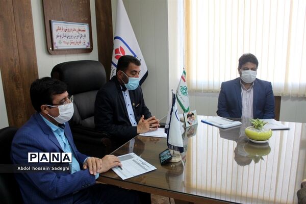 نشست معاون پرورشی و فرهنگی اداره‌کل آموزش و پرورش استان بوشهر با مربیان پیشتاز