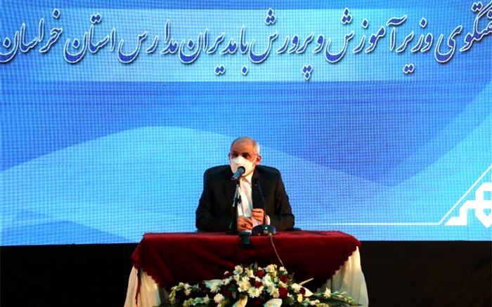 مدیران مدرسه می‌توانند پیشرفت و توسعه اساسی درروند فعالیت‌های مدرسه ایجاد کنند
