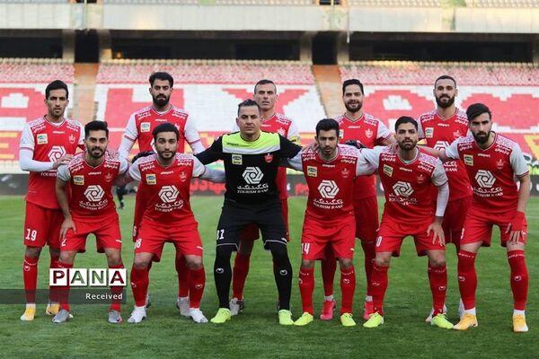دیدار تیم‌های پرسپولیس و سپاهان