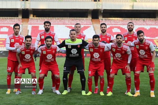 دیدار تیم‌های پرسپولیس و سپاهان