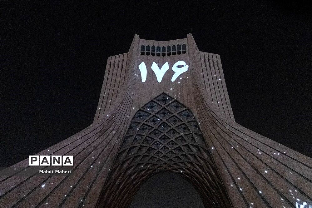 ویدیو مپینگ برج آزادی در آستانه سالگرد سانحه هواپیمای اوکراینی