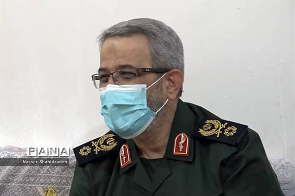 دیدار سردار غیب پرور با دو خانواده شهید بوشهری