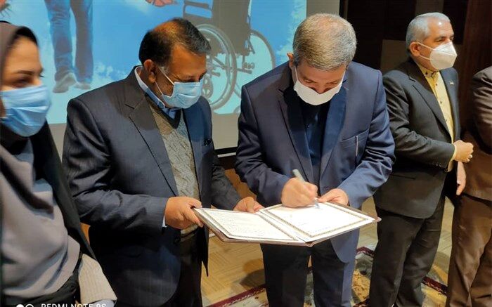 560 تبلت به دانش‌آموزان به دانش آموزان استثنایی سیستان و بلوچستان اهدا می‌شود
