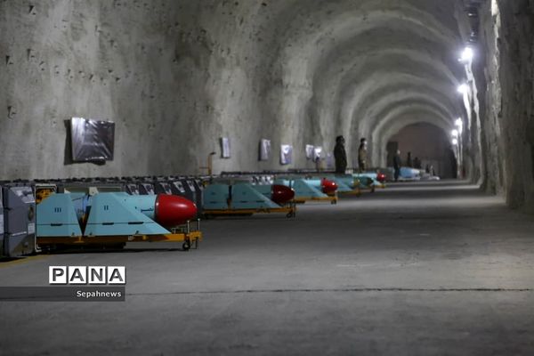 رونمایی یکی از پایگاه های راهبردی موشکی نیروی دریایی سپاه در سواحل خلیج فارس