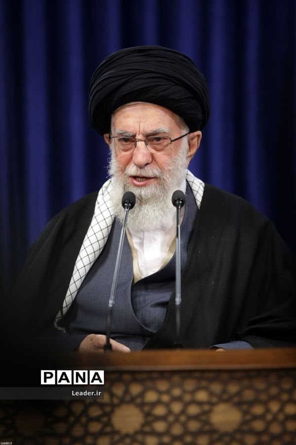 سخنرانی تلویزیونی رهبر انقلاب در سالروز قیام ۱۹ دی ۱۳۵۶ مردم قم