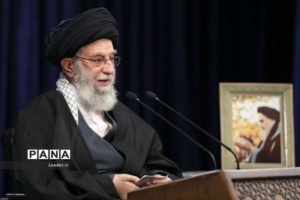 سخنرانی تلویزیونی رهبر انقلاب در سالروز قیام ۱۹ دی ۱۳۵۶ مردم قم