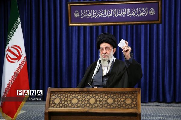 سخنرانی تلویزیونی رهبر انقلاب در سالروز قیام ۱۹ دی ۱۳۵۶ مردم قم