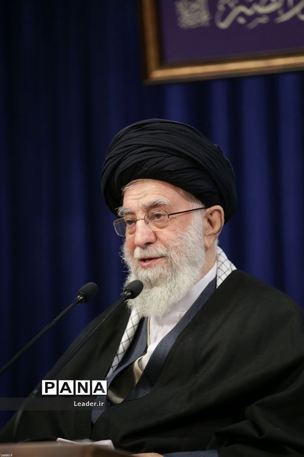 سخنرانی تلویزیونی رهبر انقلاب در سالروز قیام ۱۹ دی ۱۳۵۶ مردم قم