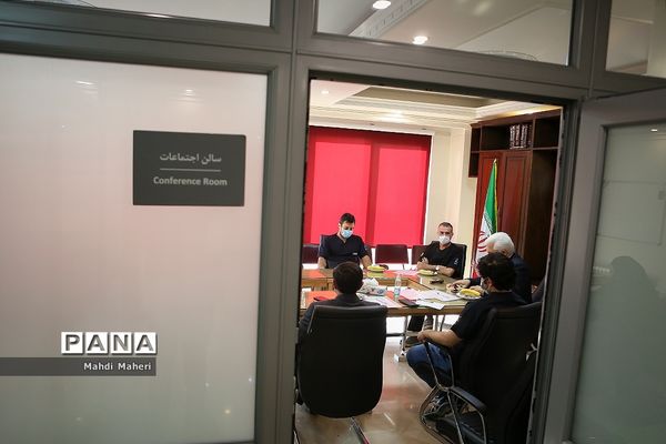 نشست رسانه‌ای جراحی پلنگ مصدوم هرمزگانی