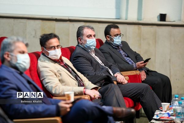 نخستین جشنواره فرهنگی هنری معلمان هنرمند کشور