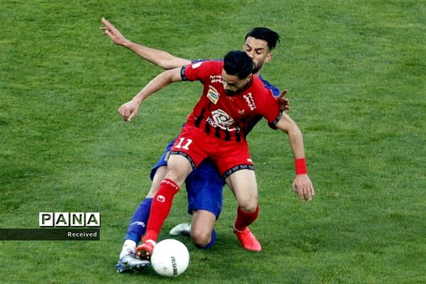 دیدار تیم‌های استقلال و پرسپولیس