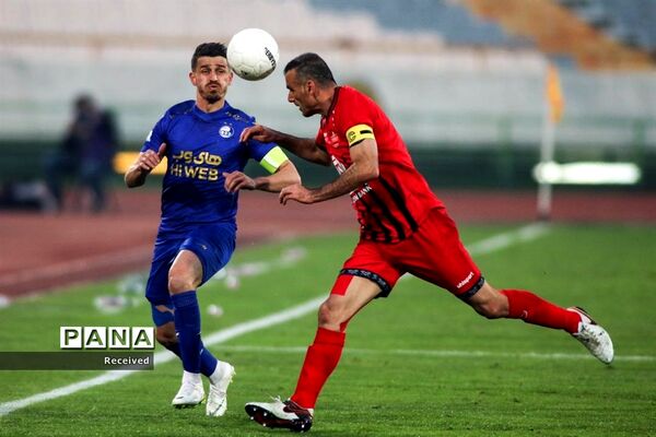 دیدار تیم‌های استقلال و پرسپولیس